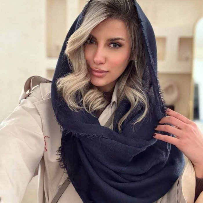 شال حوله‌ای چهار طرف ریشه