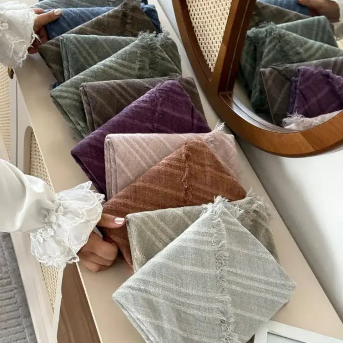 شال پاییزه کنفی راه راه چهار طرف ریشه